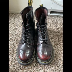 1460 cherry red Arcadia dr.martens EUC